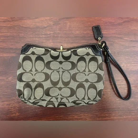 COACH Wristlet - Picture 2 of 6